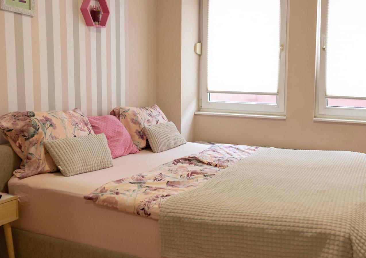 Apartment Teatar トゥズラ エクステリア 写真