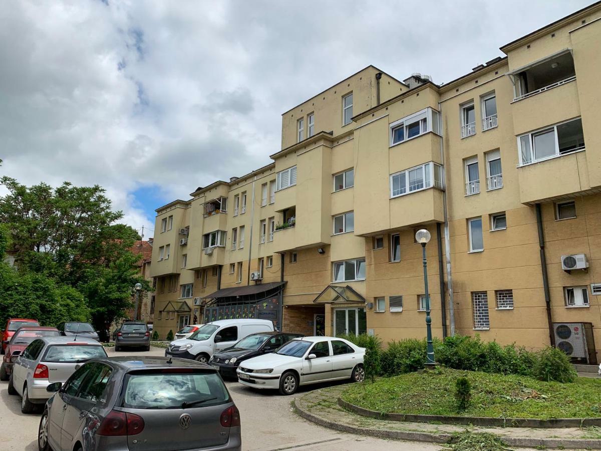 Apartment Teatar トゥズラ エクステリア 写真